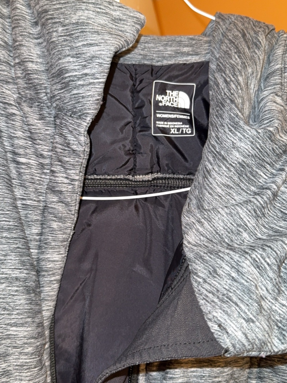 The North Face Women's Gray & Black Ski/Snow Jacket - Picture 2 of 7